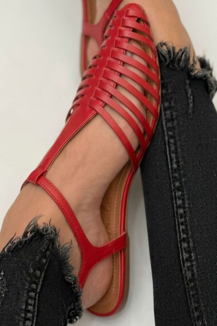 Rosy - Casual Essential Cut-Out T-Strap Sandals