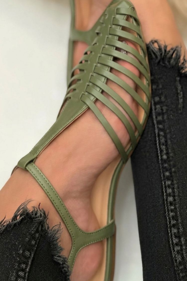 Rosy - Casual Essential Cut-Out T-Strap Sandals