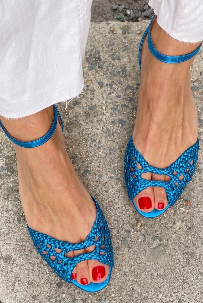 Lei - Elegant Woven Cut-Out Open-Toe Flat Sandals